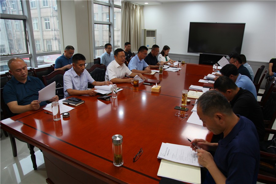 威客电竞召开年中工作调度会