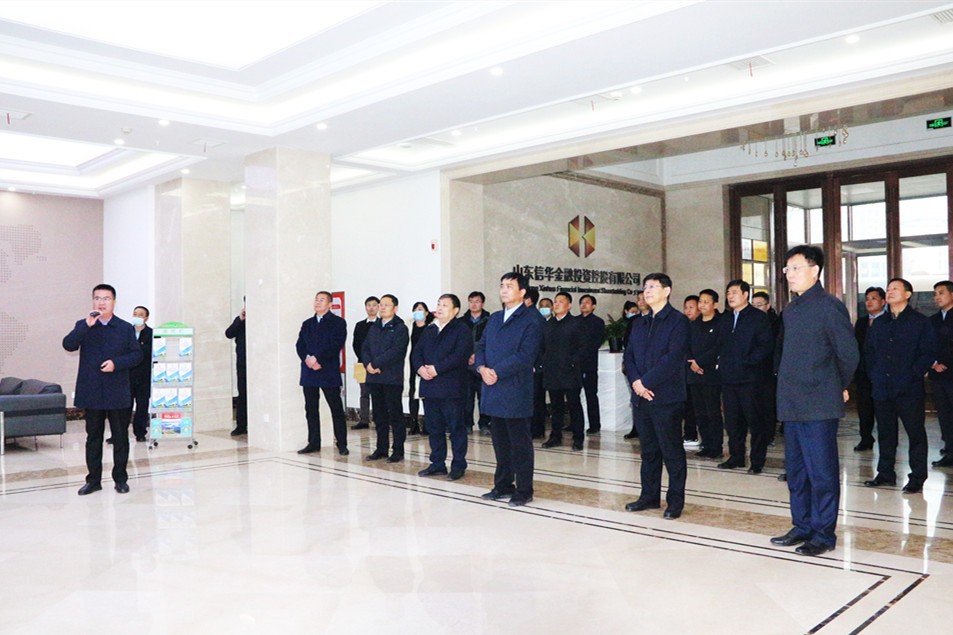 市国资局观摩组到威客电竞观摩指导