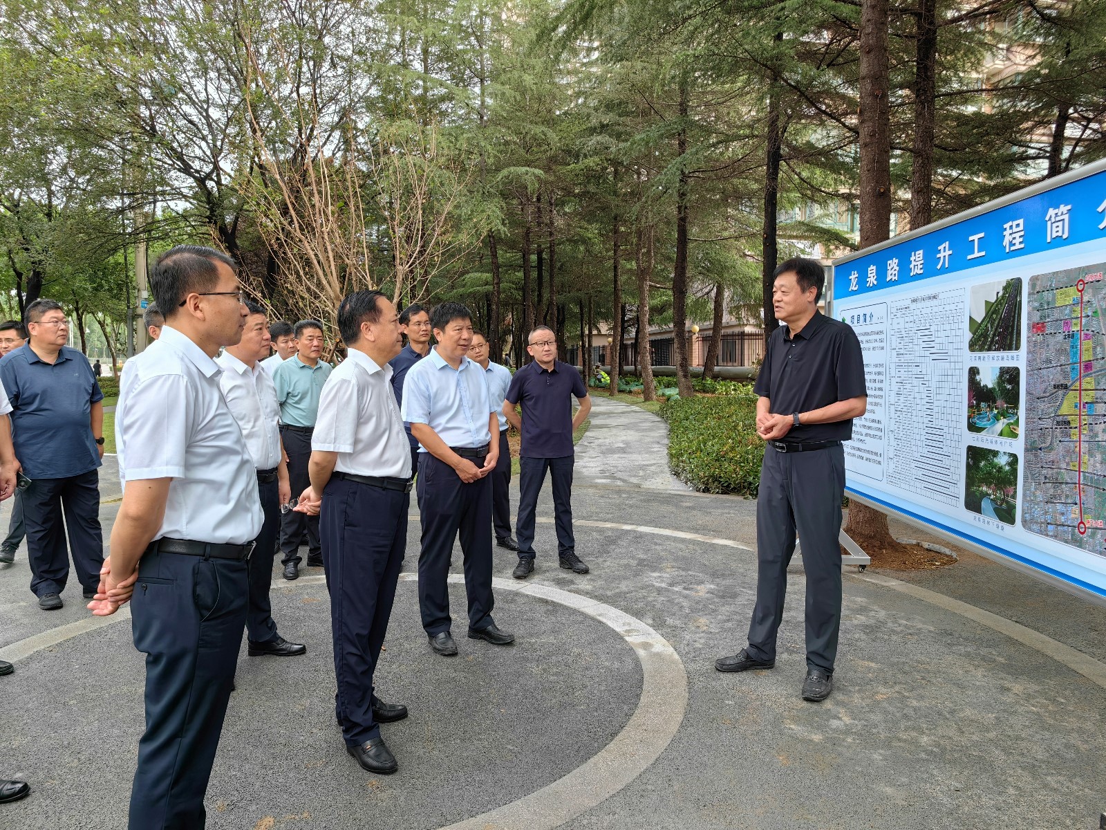 市领导王广部、周刚到威客电竞调研重点城建项目建设情况