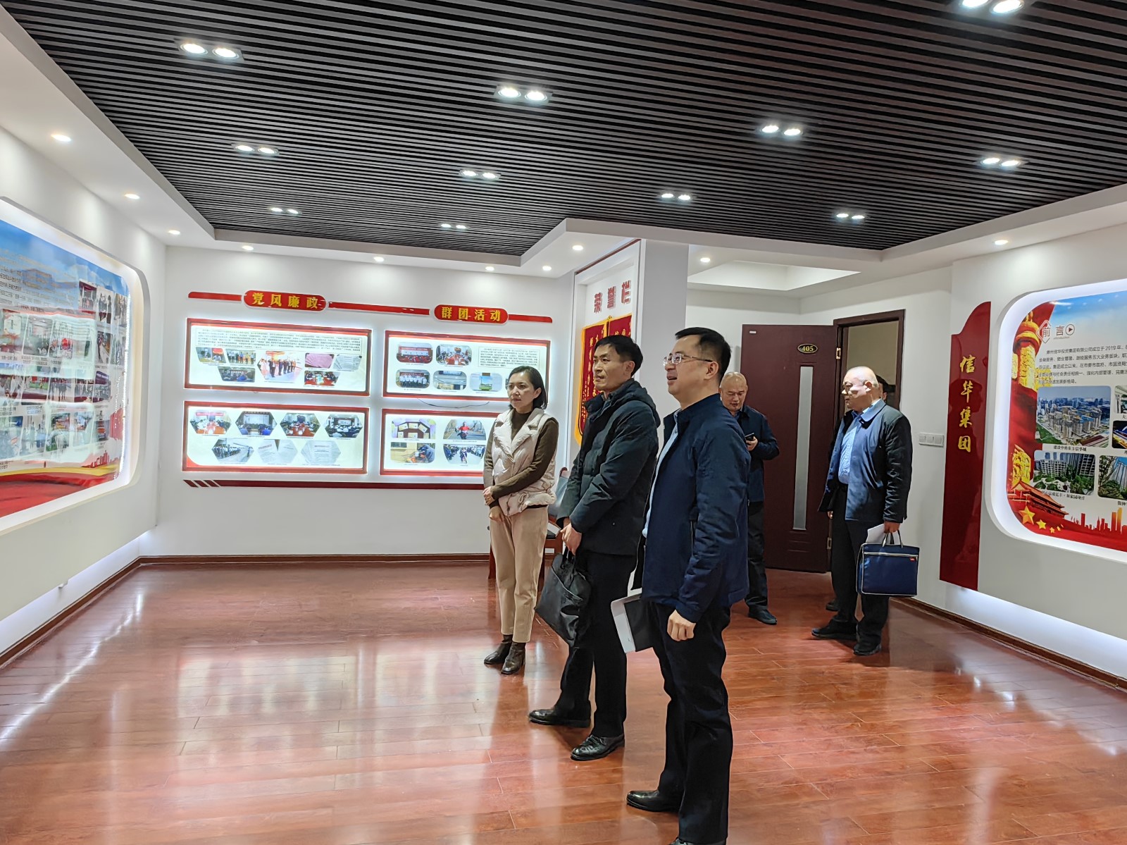 市司法局领导到威客电竞调研法治文化建设工作